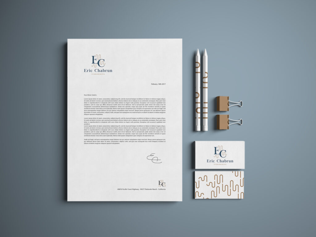 Identité visuelle Eric Chabrun – déclinaison du logo sur papeterie professionnelle
