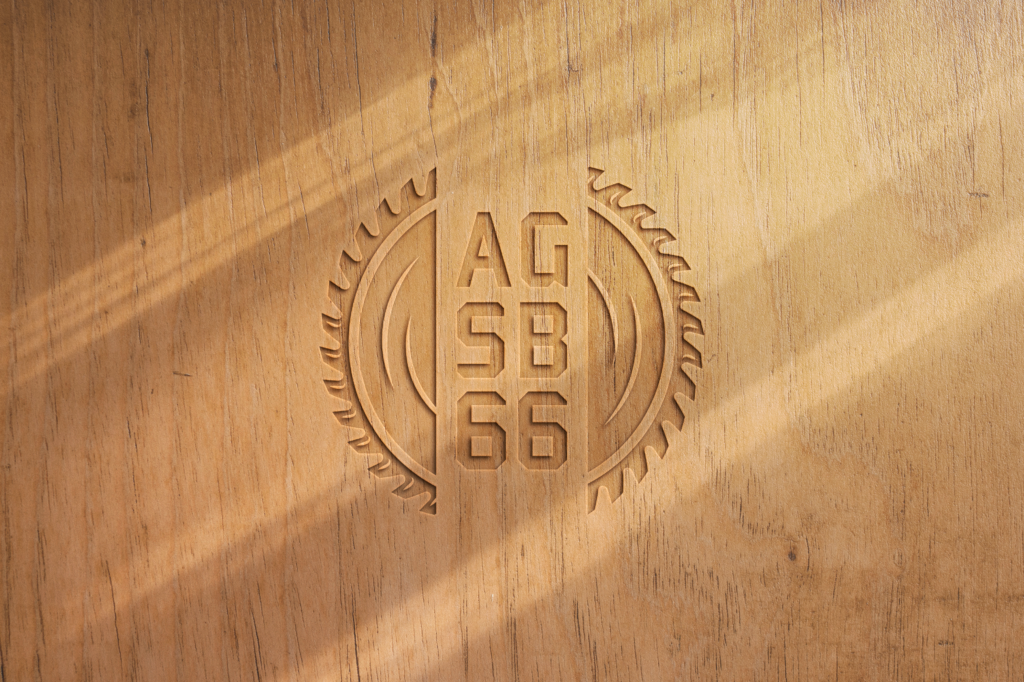 Logo gravé effet bois – mockup identité visuelle style artisanal